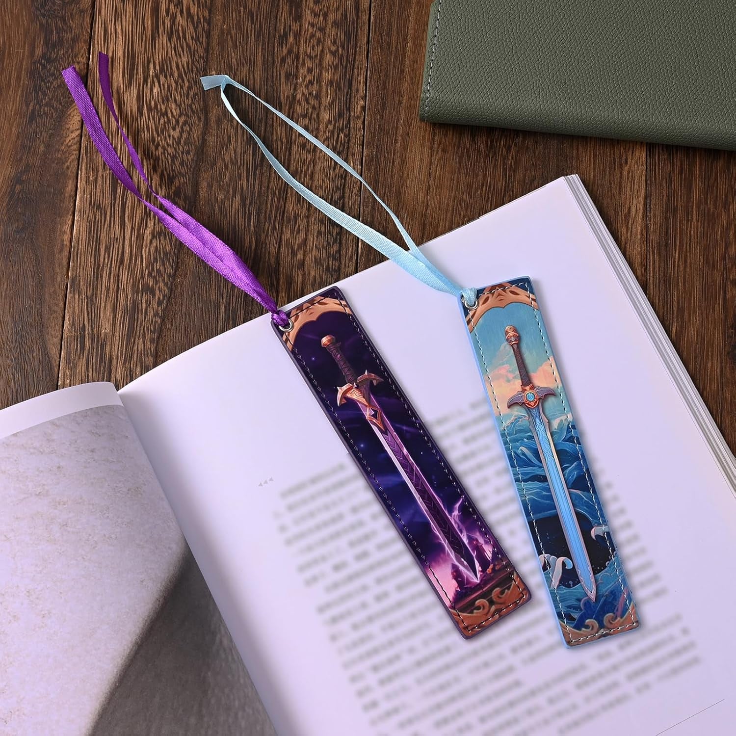 4Pcs Leather Sword Bookmarks for Men, Cool Fantasy Bookmarks Anime Bookmark, Gifts for Book Lovers Men (Sword)